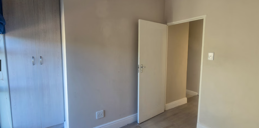 4 Bedroom Property for Sale in Paradise Beach Eastern Cape